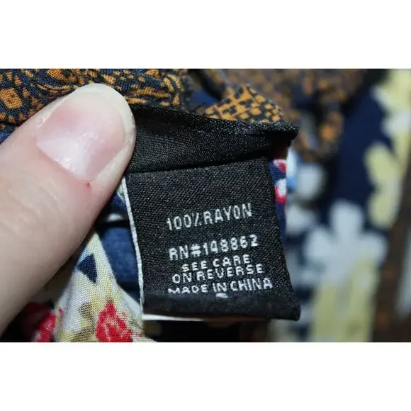 Torrid Lace Back Cami Top Navy Blue Multi-Colored Floral Print Plus Size 5 5X - Picture 10 of 16